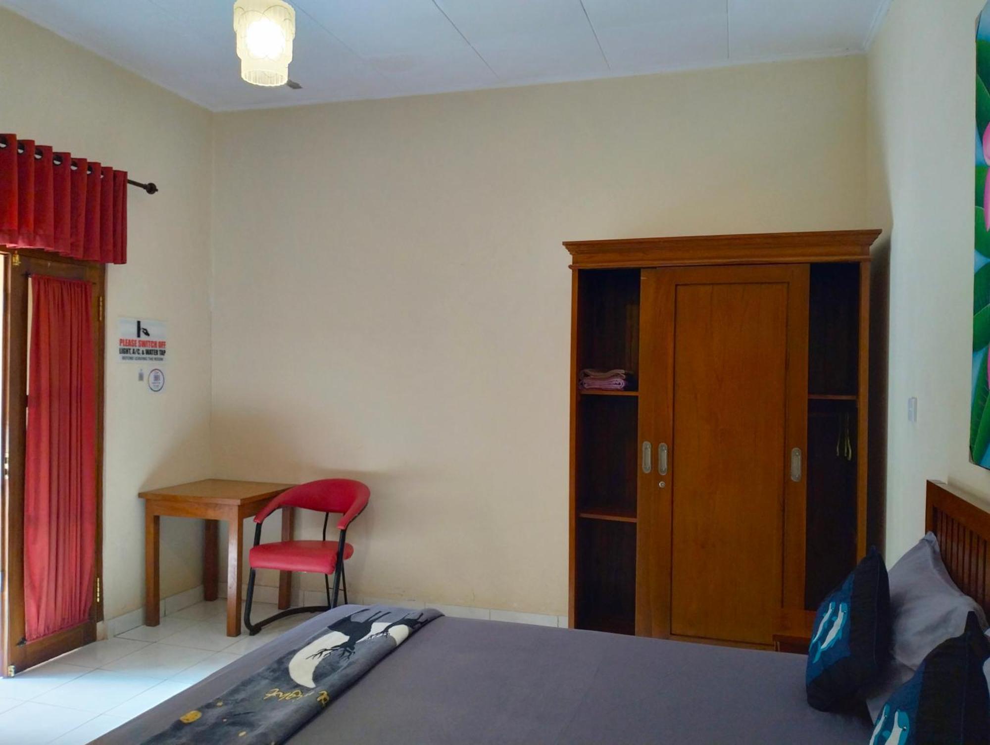 Kaia Lovina Guest House Buitenkant foto
