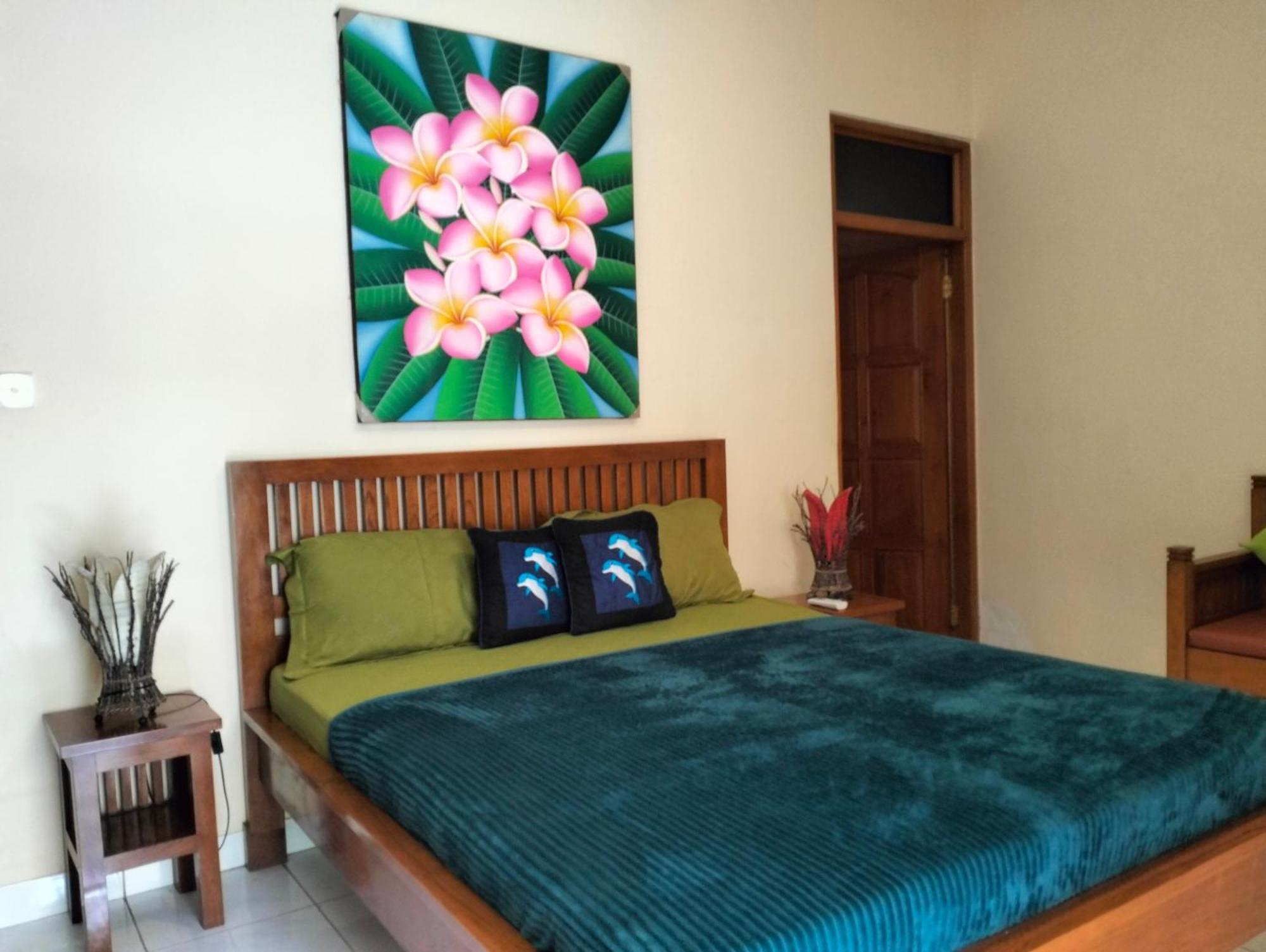 Kaia Lovina Guest House Buitenkant foto