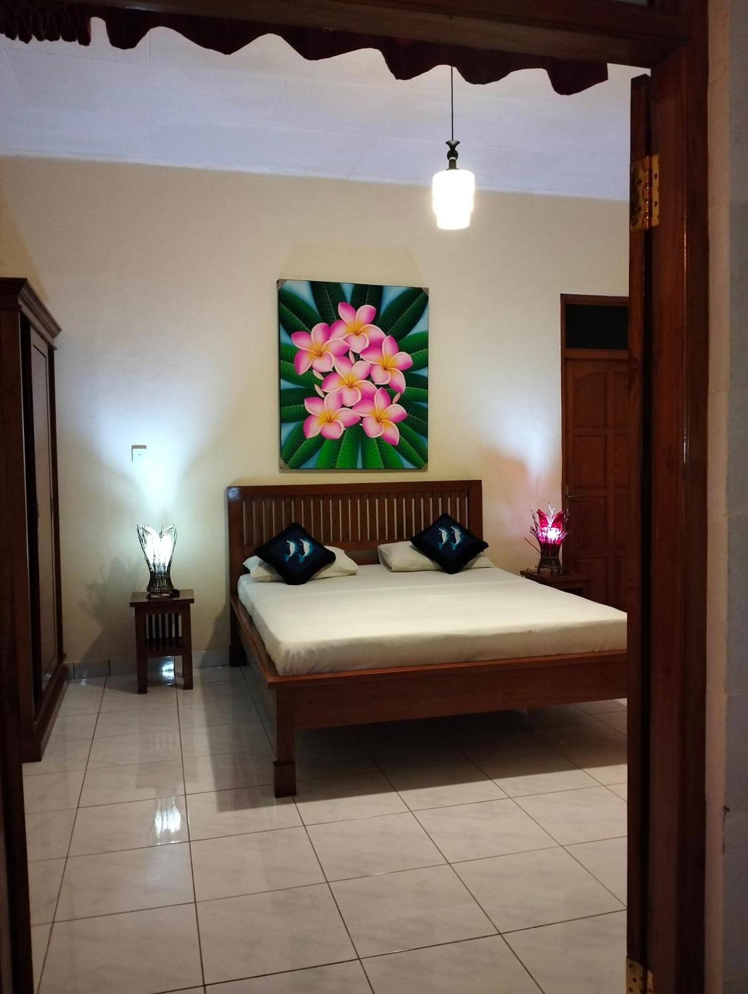 Kaia Lovina Guest House Buitenkant foto